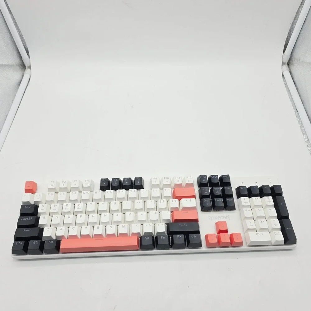 Redragon SINDRI PRO Mechanical Gaming Keyboard Hot-Swappable Red Switch RGB